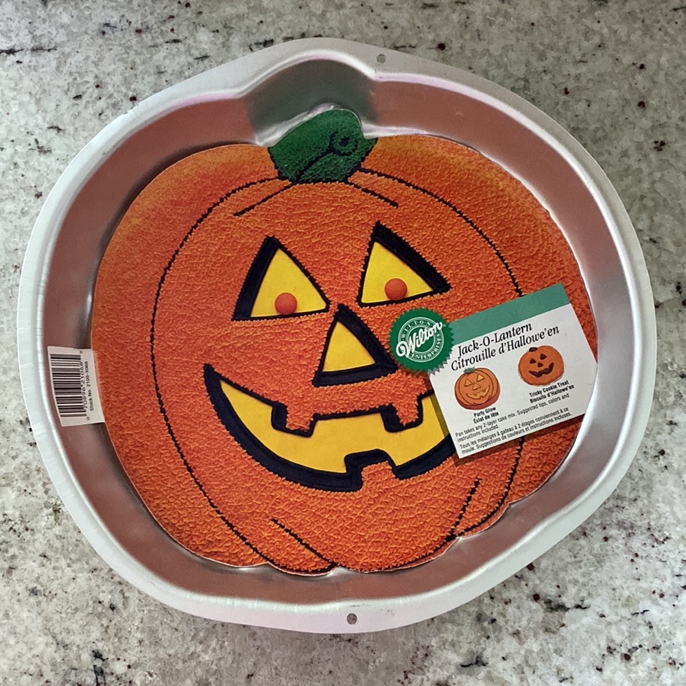Wilton 1995 Jack-o-Lantern cake pan